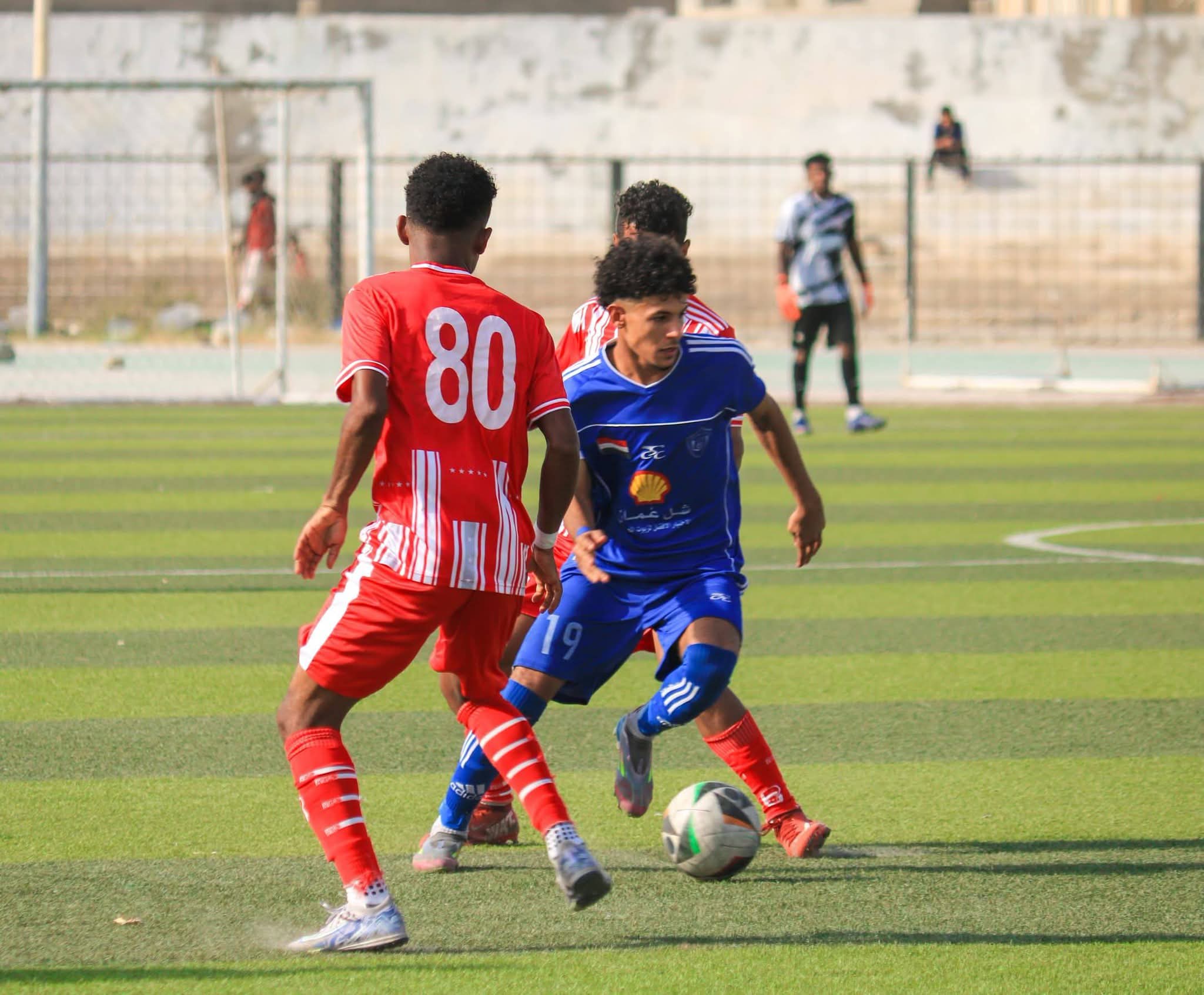 شعب حضرموت يكسب هلال الحديدة بثلاثية في افتتاح الجولة الثامنة للدوري